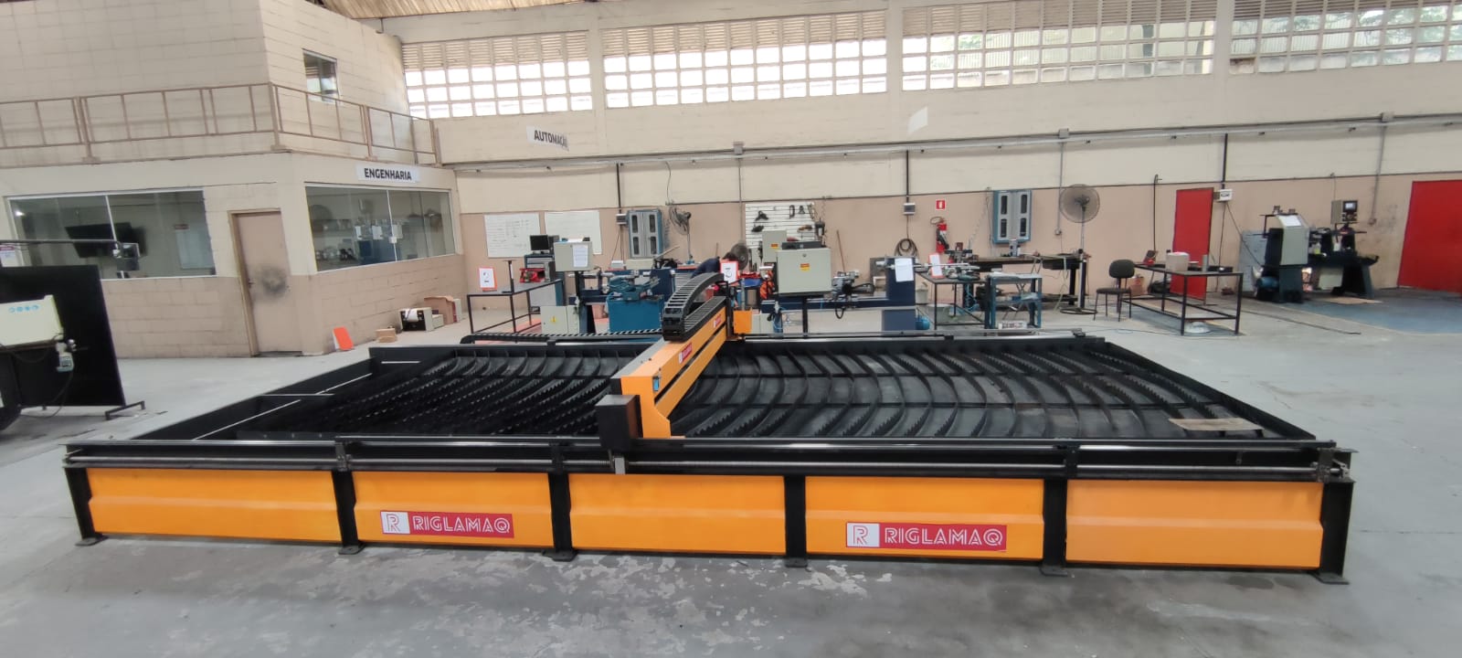 Corte Plasma CNC Riglamaq - Vista diagonal